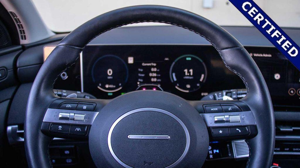 used 2025 Hyundai TUCSON Hybrid car, priced at $35,450