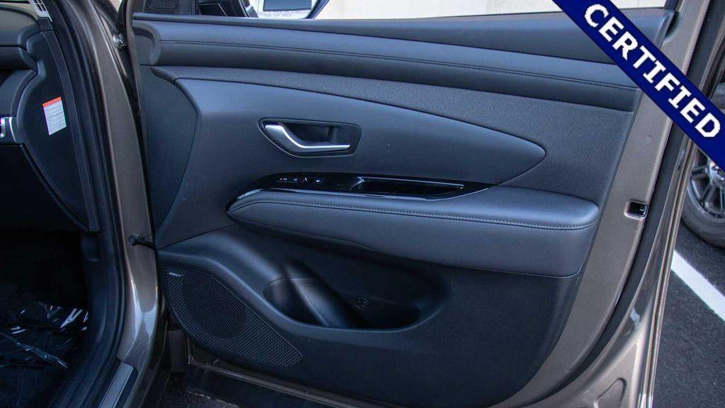 used 2025 Hyundai TUCSON Hybrid car, priced at $35,450