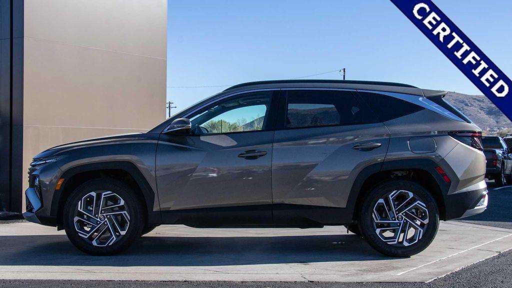 used 2025 Hyundai TUCSON Hybrid car, priced at $35,450