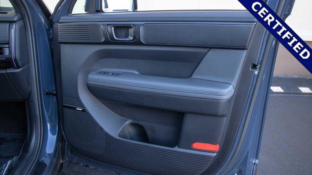 used 2025 Hyundai SANTA FE HEV car, priced at $44,950