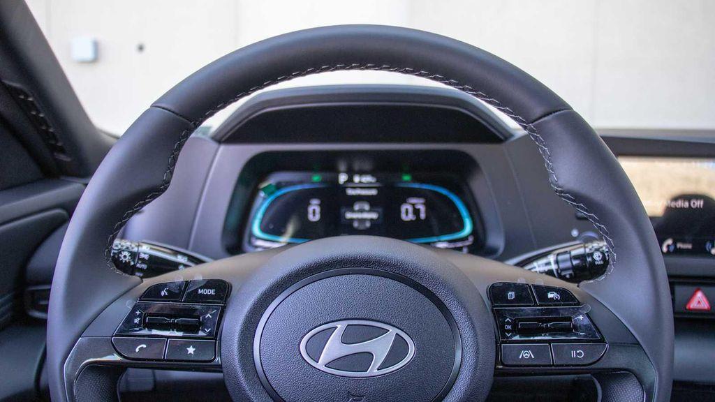 new 2025 Hyundai Elantra car, priced at $25,010