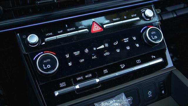new 2025 Hyundai SANTA FE HEV car, priced at $52,075