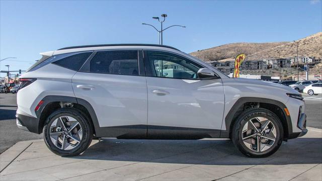 new 2025 Hyundai TUCSON Hybrid car, priced at $39,184