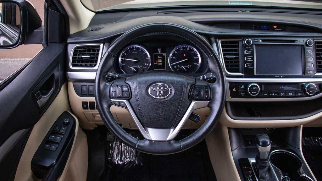 used 2015 Toyota Highlander car, priced at $19,350