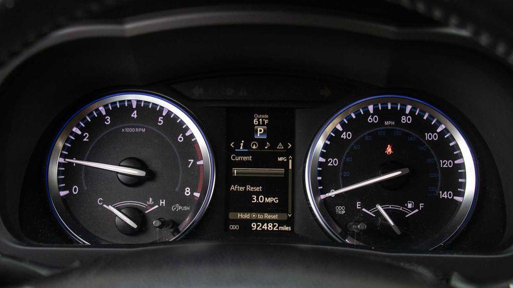 used 2015 Toyota Highlander car, priced at $19,350