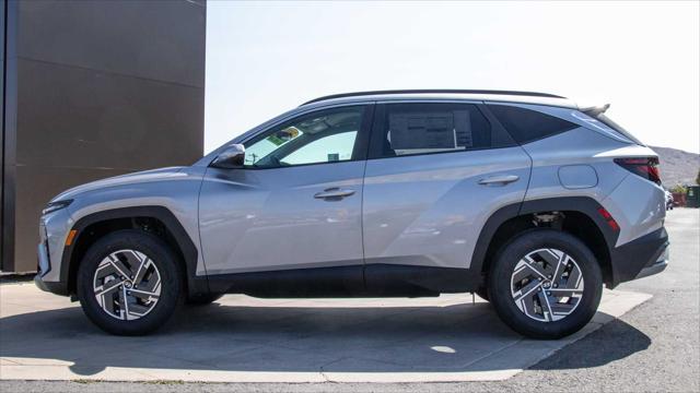 new 2025 Hyundai TUCSON Hybrid car, priced at $35,430