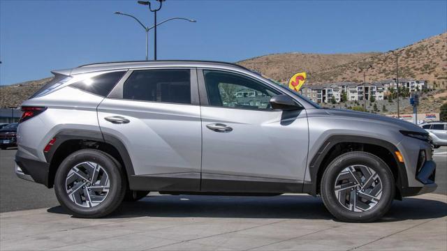 new 2025 Hyundai TUCSON Hybrid car, priced at $35,430