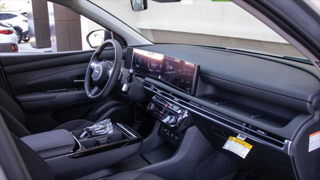new 2025 Hyundai TUCSON Hybrid car, priced at $35,430