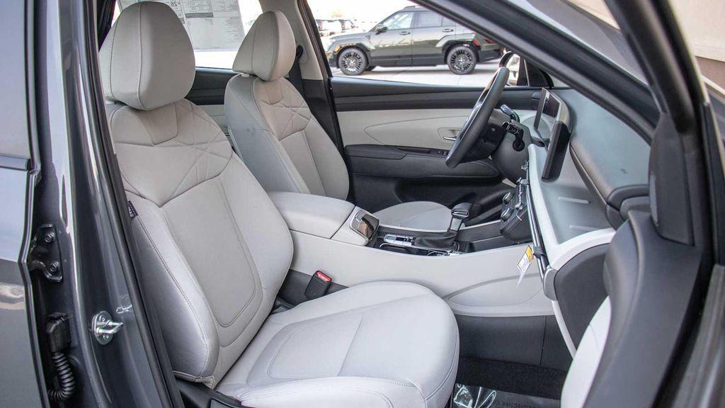 new 2025 Hyundai Tucson car, priced at $32,350