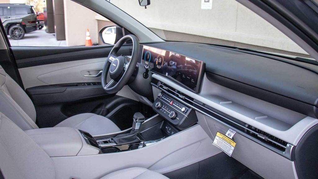 new 2025 Hyundai Tucson car, priced at $32,350