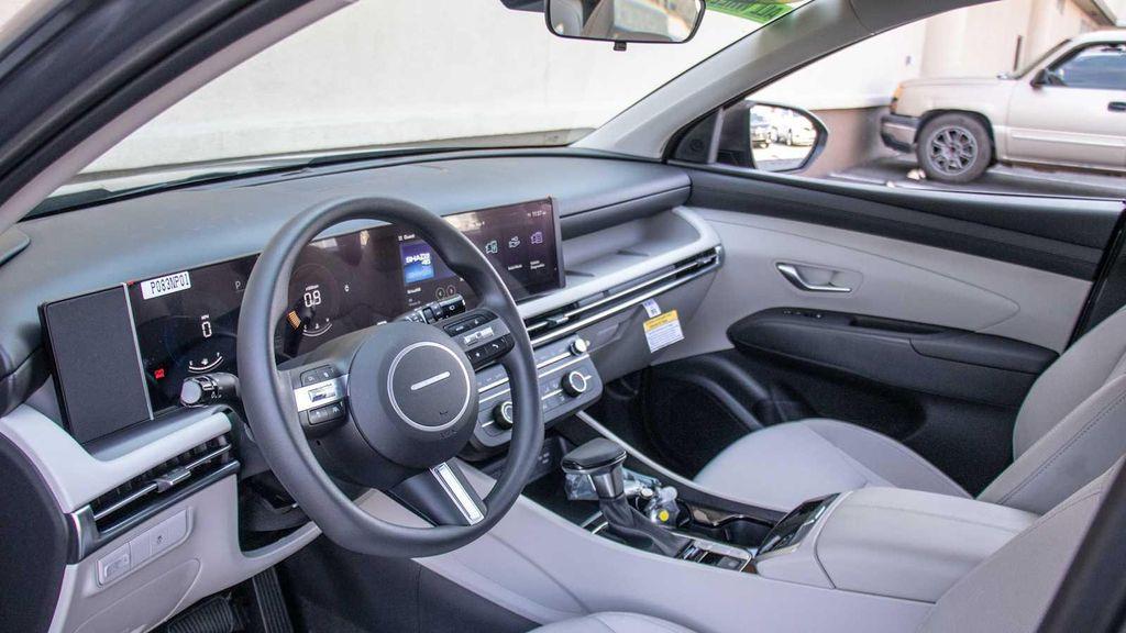 new 2025 Hyundai Tucson car, priced at $32,350