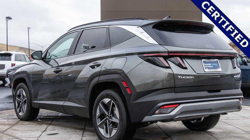 used 2025 Hyundai TUCSON Hybrid car, priced at $32,650