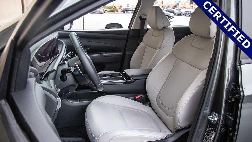 used 2025 Hyundai TUCSON Hybrid car, priced at $32,650