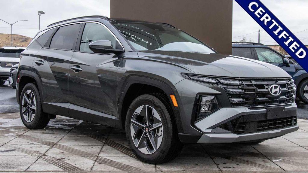 used 2025 Hyundai TUCSON Hybrid car, priced at $32,650