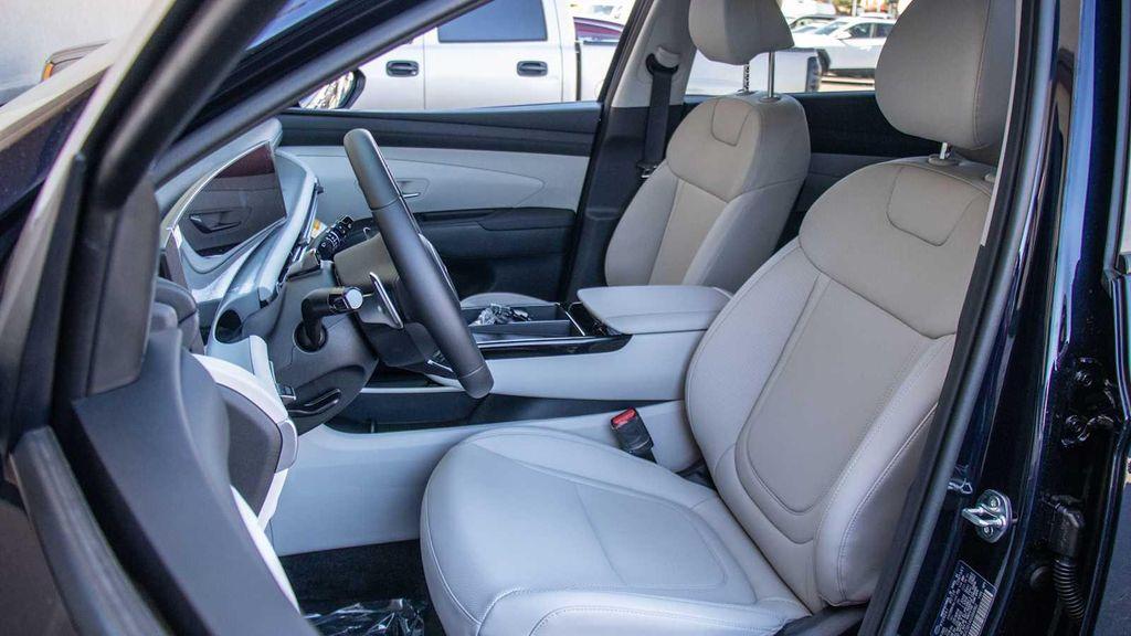 new 2025 Hyundai TUCSON Hybrid car, priced at $37,567