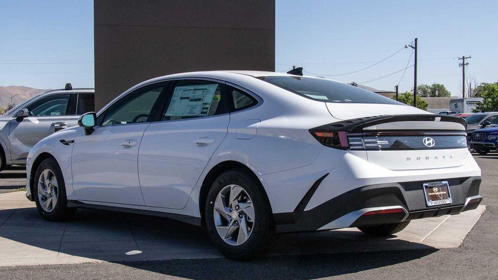 new 2025 Hyundai Sonata car, priced at $29,260