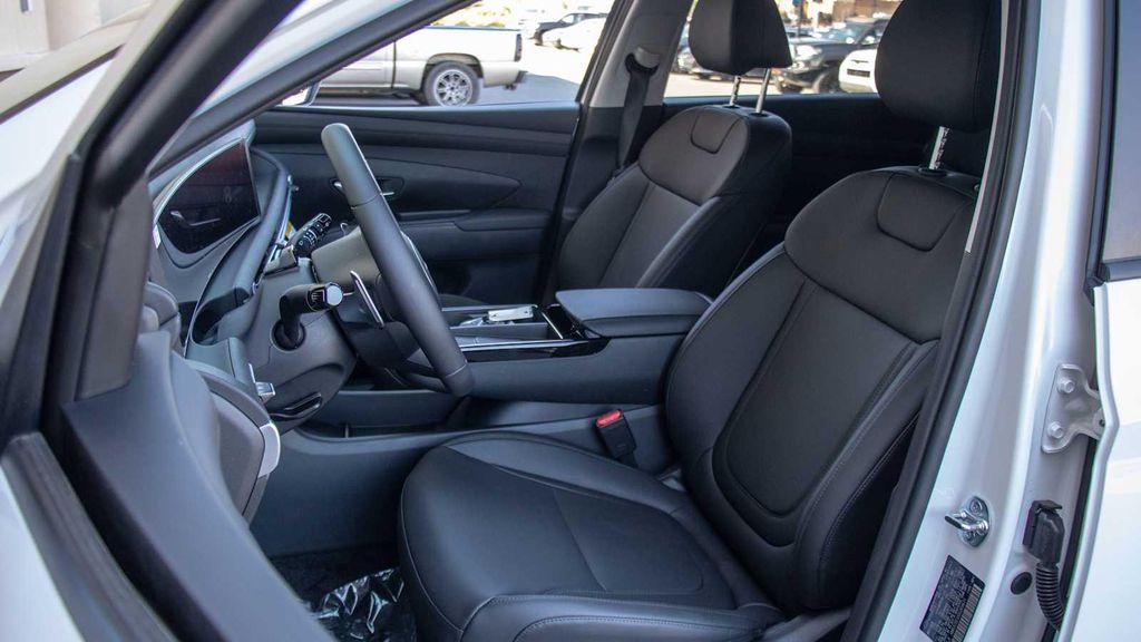new 2025 Hyundai TUCSON Hybrid car, priced at $38,119