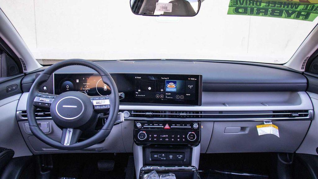 new 2025 Hyundai TUCSON Hybrid car, priced at $43,690