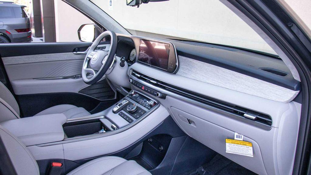 new 2025 Hyundai Palisade car, priced at $53,237