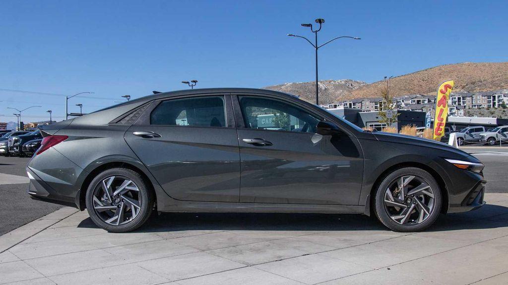 new 2025 Hyundai Elantra car, priced at $25,010