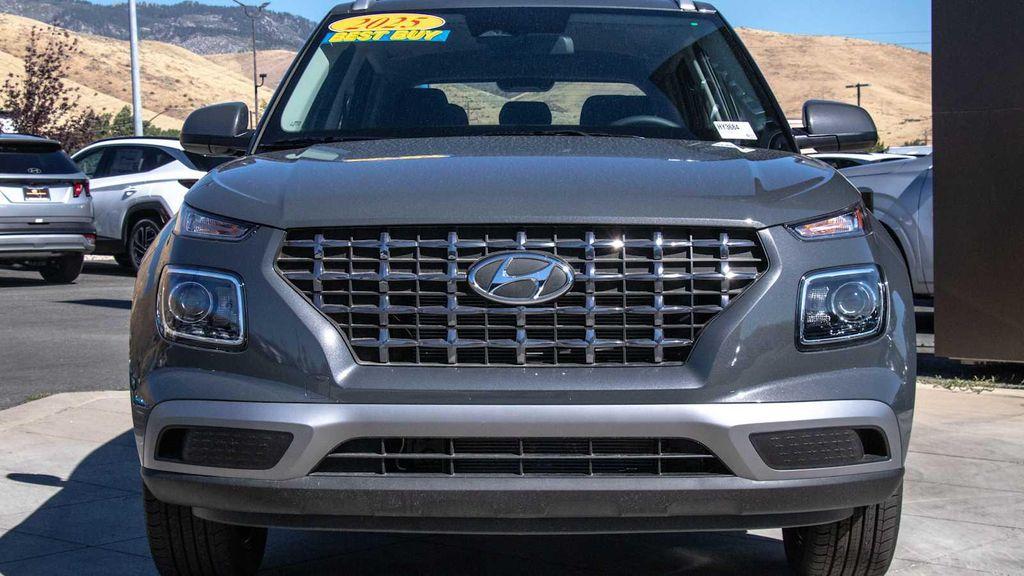 new 2025 Hyundai Venue car, priced at $23,217