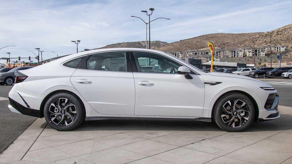 new 2025 Hyundai Sonata car, priced at $29,311