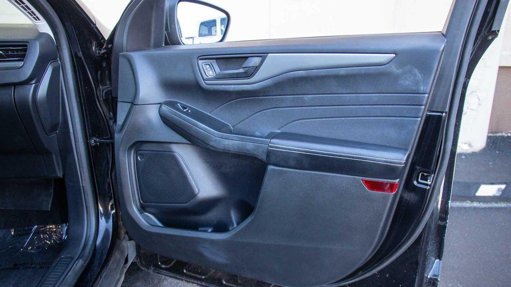 used 2023 Ford Escape car, priced at $21,650