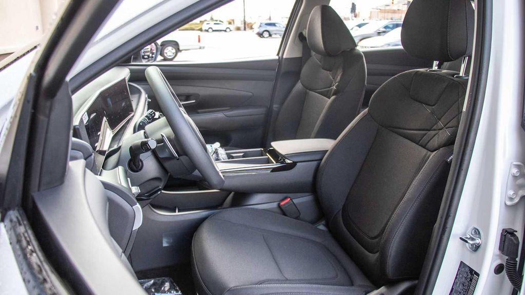 new 2026 Hyundai TUCSON Hybrid car, priced at $35,195