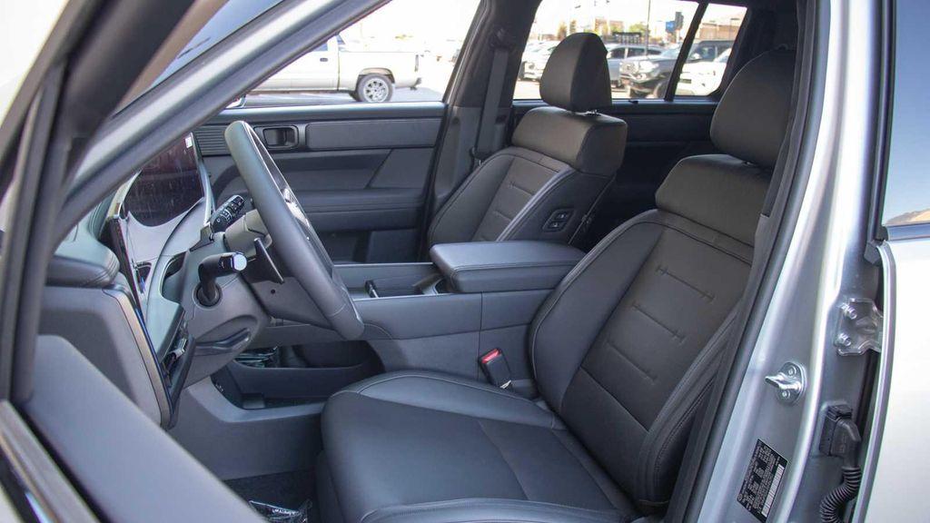 new 2025 Hyundai SANTA FE HEV car, priced at $52,229
