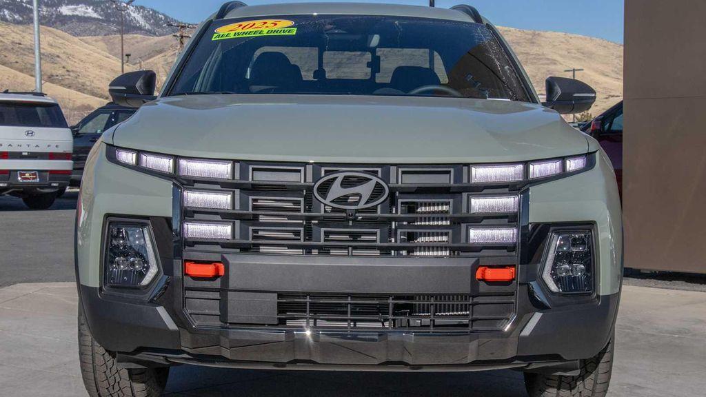 new 2025 Hyundai SANTA CRUZ car, priced at $40,204