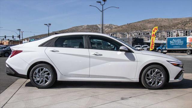 new 2025 Hyundai ELANTRA HEV car, priced at $27,630