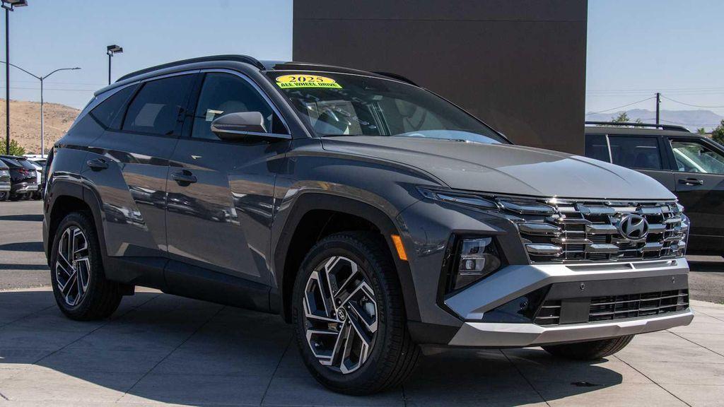 new 2025 Hyundai Tucson car, priced at $40,884