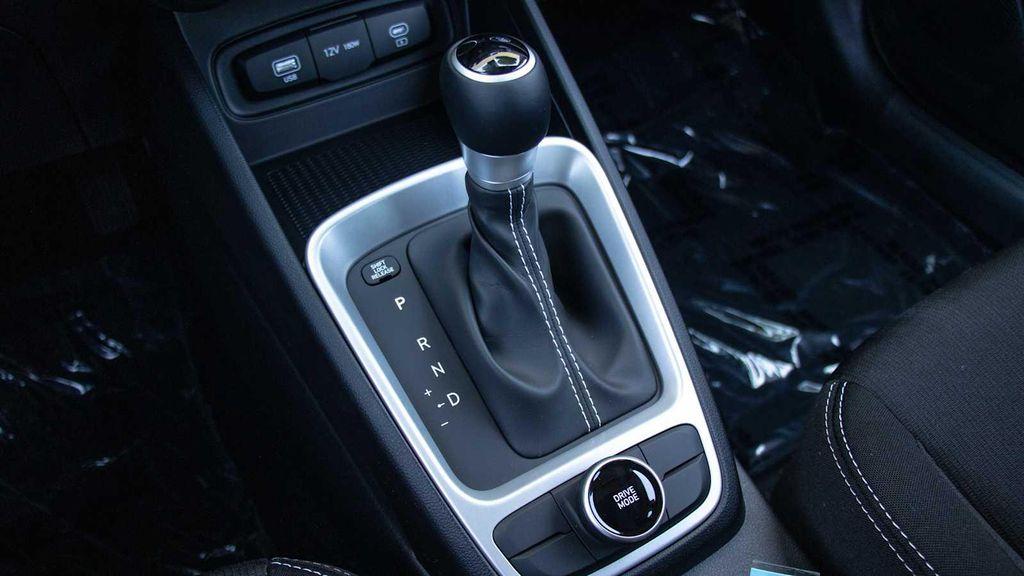 new 2025 Hyundai Venue car, priced at $23,254
