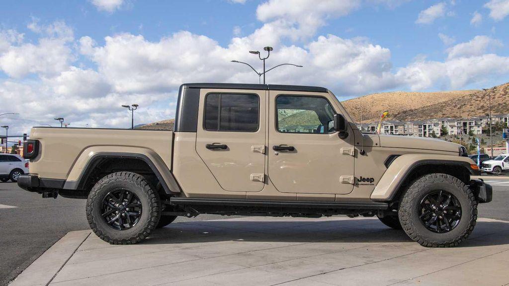 used 2022 Jeep Gladiator car, priced at $29,950