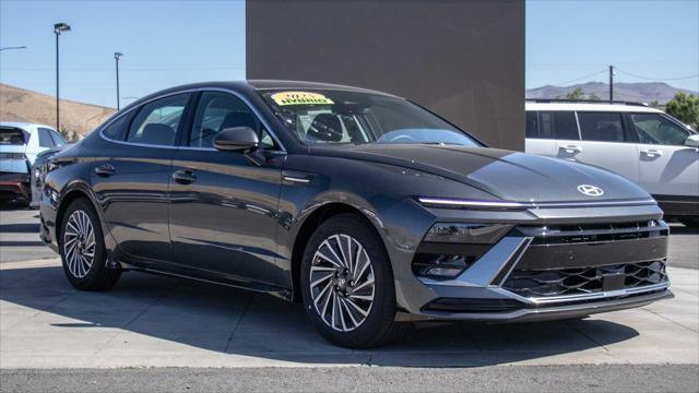 new 2025 Hyundai Sonata Hybrid car, priced at $33,278