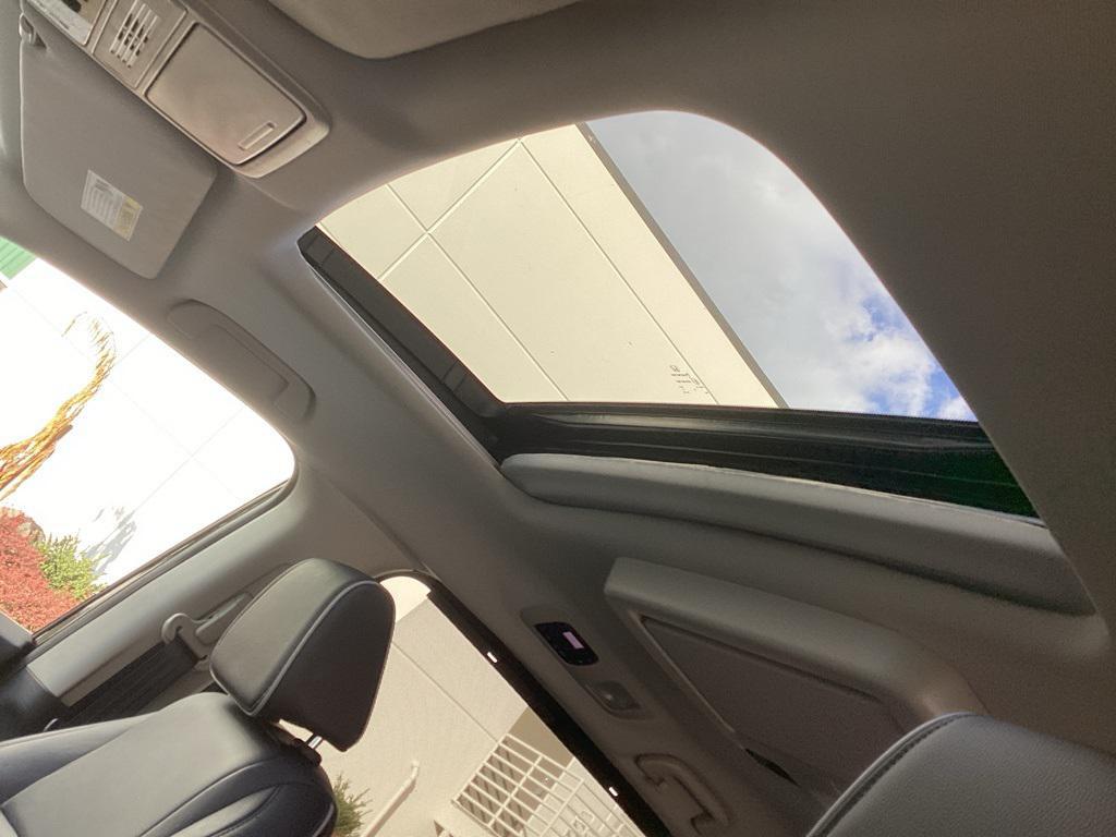 used 2025 Honda Odyssey car, priced at $42,981