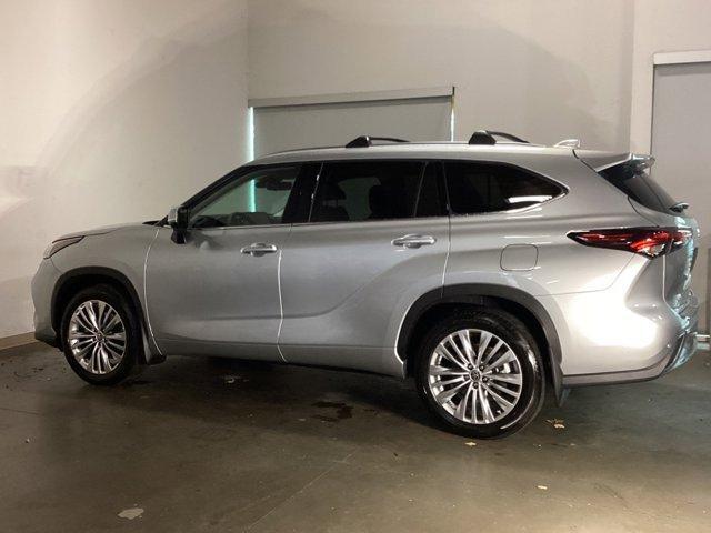 used 2024 Toyota Highlander car, priced at $49,981