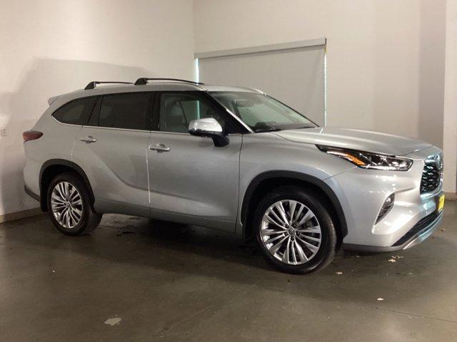 used 2024 Toyota Highlander car, priced at $49,981