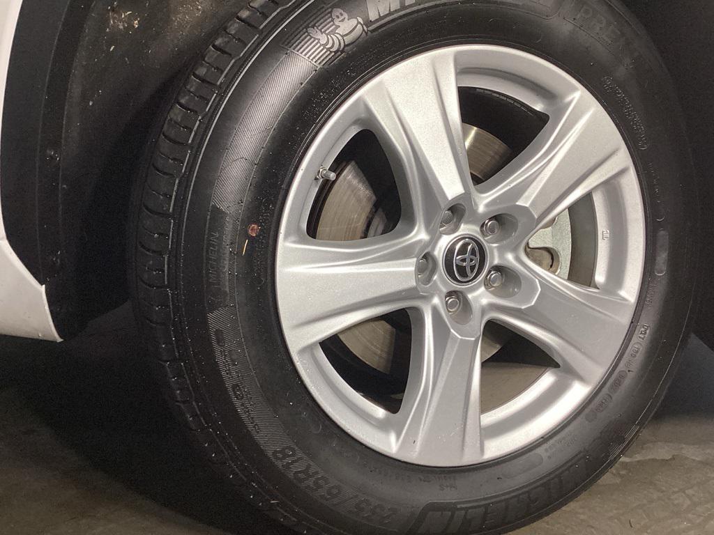 used 2023 Toyota Highlander car, priced at $33,981