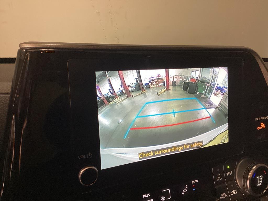 used 2023 Toyota Highlander car, priced at $33,981