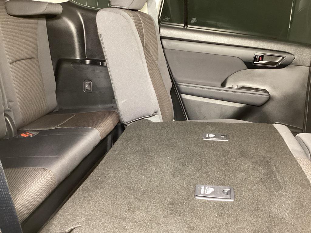 used 2023 Toyota Highlander car, priced at $33,981