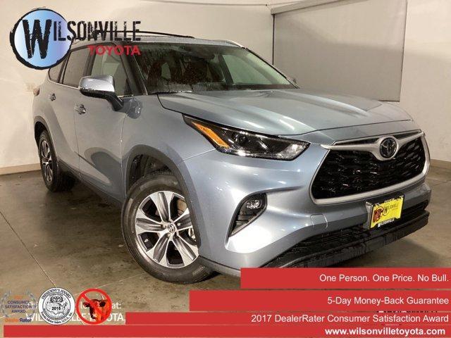 used 2023 Toyota Highlander car, priced at $36,981