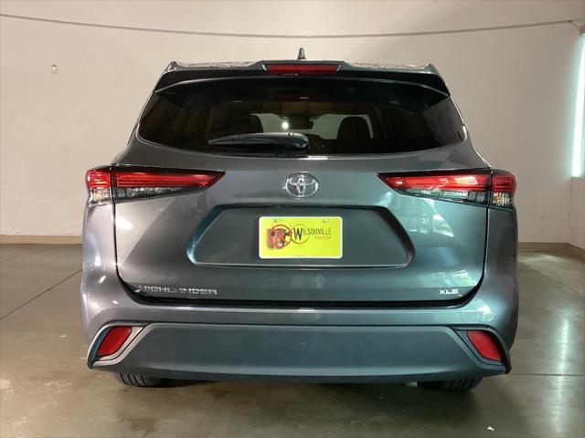used 2023 Toyota Highlander car, priced at $36,698