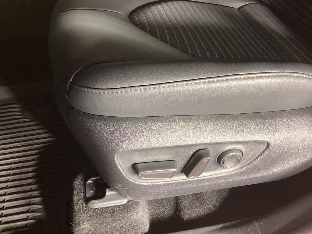 used 2025 Toyota Highlander car, priced at $48,981