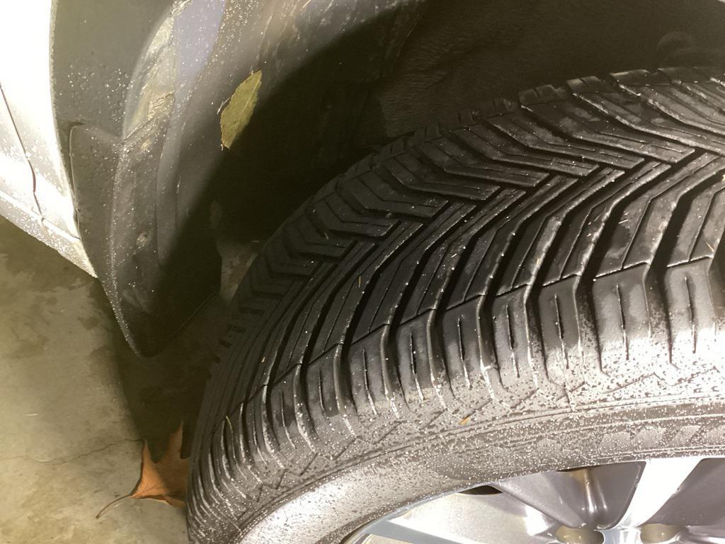 used 2018 Toyota Highlander car, priced at $22,481