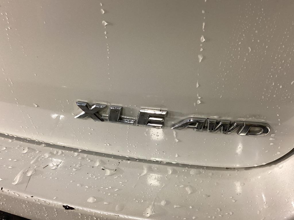 used 2018 Toyota Highlander car, priced at $22,481