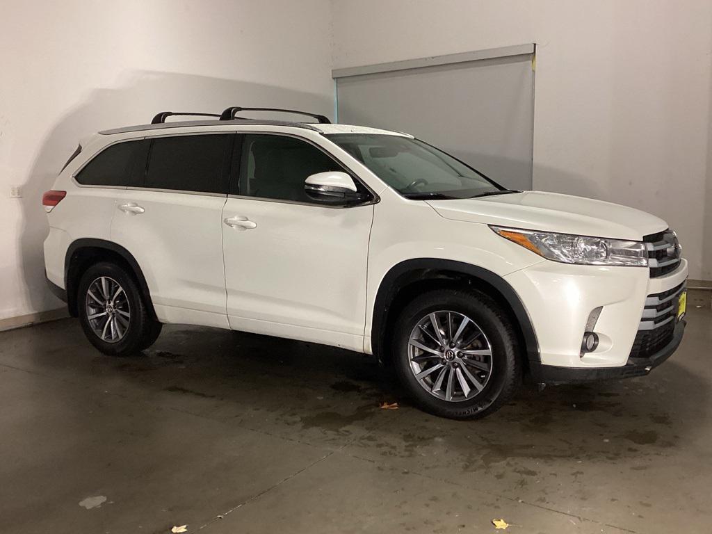 used 2018 Toyota Highlander car, priced at $22,481