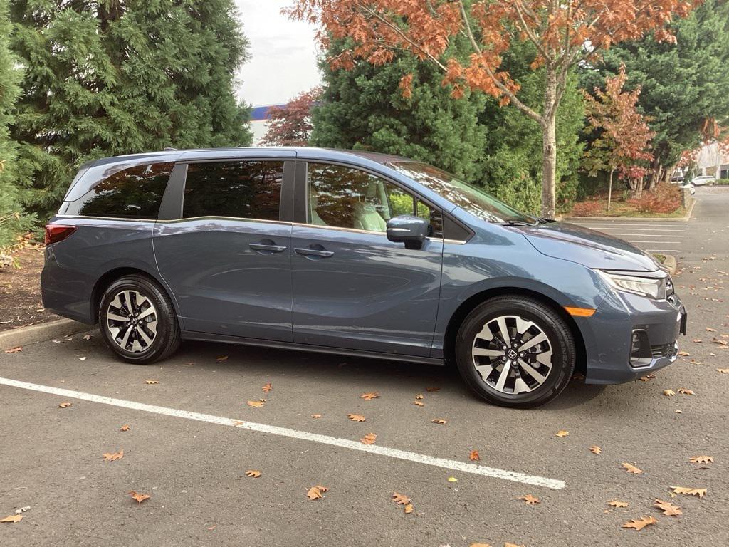 used 2026 Honda Odyssey car, priced at $40,481