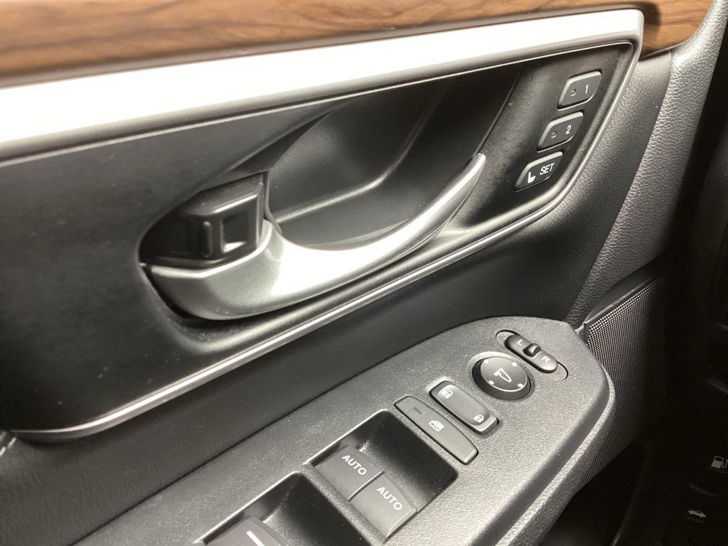 used 2020 Honda CR-V car, priced at $29,481