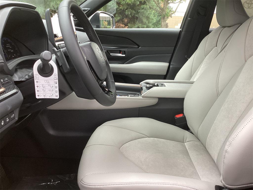 new 2026 Toyota Grand Highlander Hybrid car, priced at $62,643